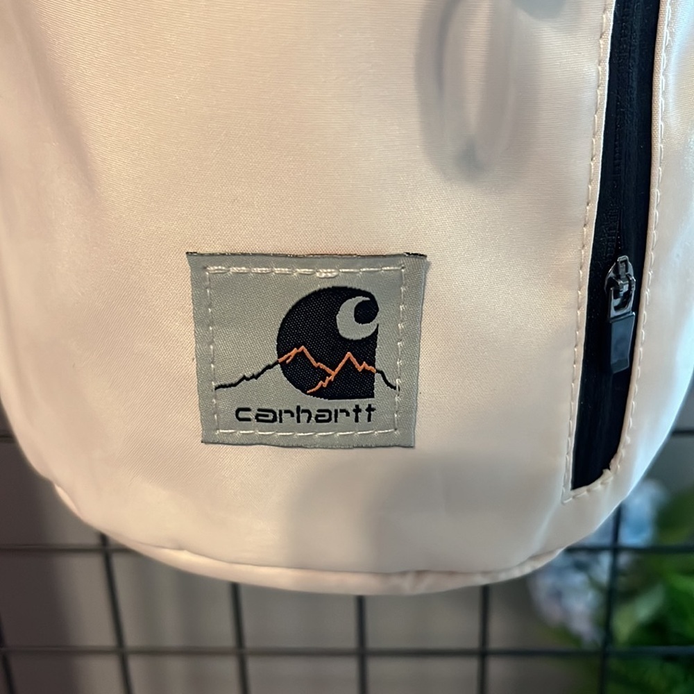- Carhartt bucket bag crossbody. Off white New Great to use as camera bag - Picture 2 of 5